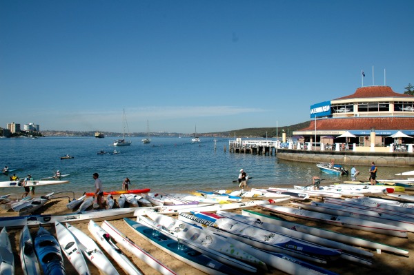 manlykayakerscomingintothebeach